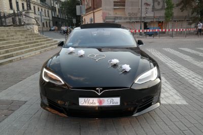 Samochód do ślubu - Kraków-Śródmieście czarny Tesla S 60 