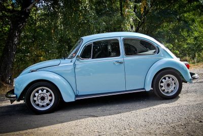 Samochód do ślubu - Częstochowa niebieski Volkswagen Garbus 