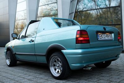 Samochód do ślubu - Kutno niebieski Volkswagen Polo Treser