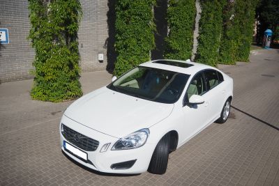 Samochód do ślubu - Białystok biały Volvo S60II 