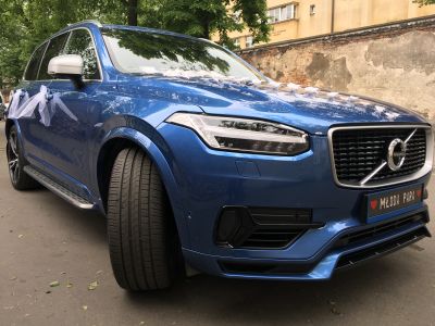 Samochód do ślubu - Kraków niebieski Volvo XC 90 